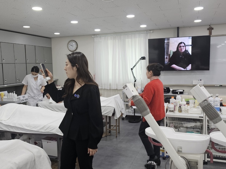 시데스코 자격증반  화상시험보는 장면 67기 2024년 2월 